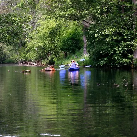 Gosciniec - Byla Baza Wojskowa * 보르네 술리노보