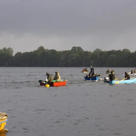 Gosciniec - Byla Baza Wojskowa 보르네 술리노보