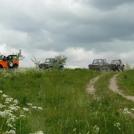 Gosciniec - Byla Baza Wojskowa 홀리데이파크