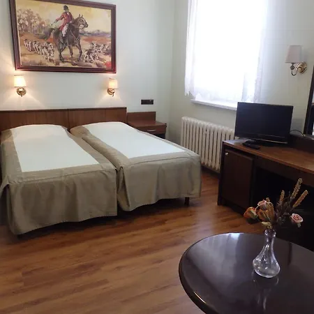 Gosciniec - Byla Baza Wojskowa * 보르네 술리노보