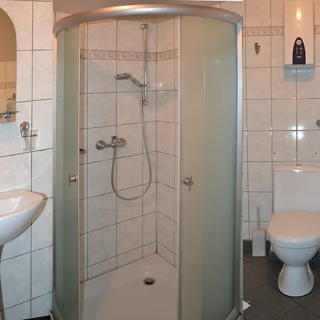 홀리데이파크 Gosciniec - Byla Baza Wojskowa *