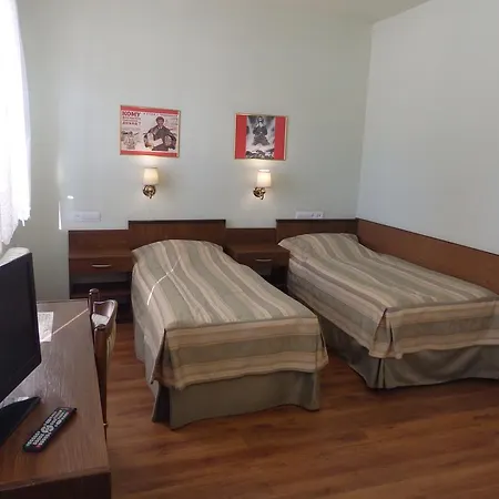 홀리데이파크 Gosciniec - Byla Baza Wojskowa *